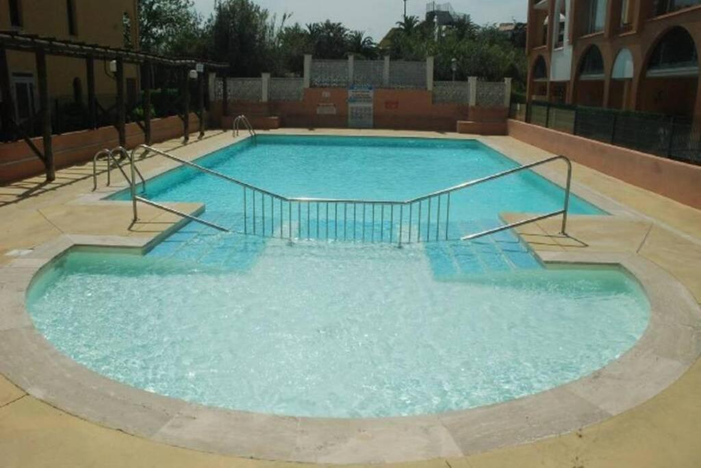 Studio Avec Climatisation Wifi Parking Piscine Agde Eksteriør billede